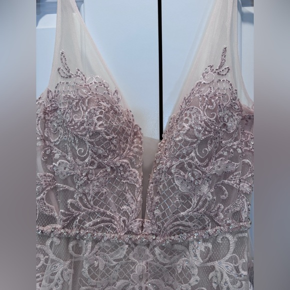 BRAND NEW Mac Duggal- pink size 10 Lace Gown - Picture 7 of 11